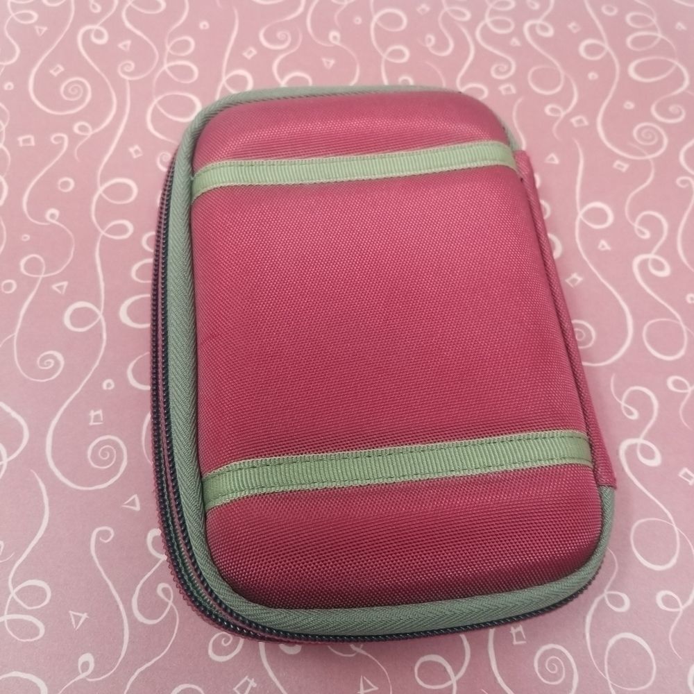 Case Logic Phone Case. BURGANDY AND TAN. - Picture 6 of 8